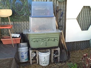 Cinder Block Plastic Bin Bucket Worm Compost Tea Platform