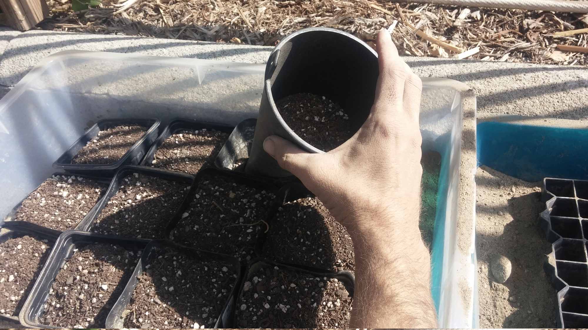 Fluid Funnel to Fill 4x4 Inch Garden Plant Nursery Pot Trays with Seed Starting Potting Soil