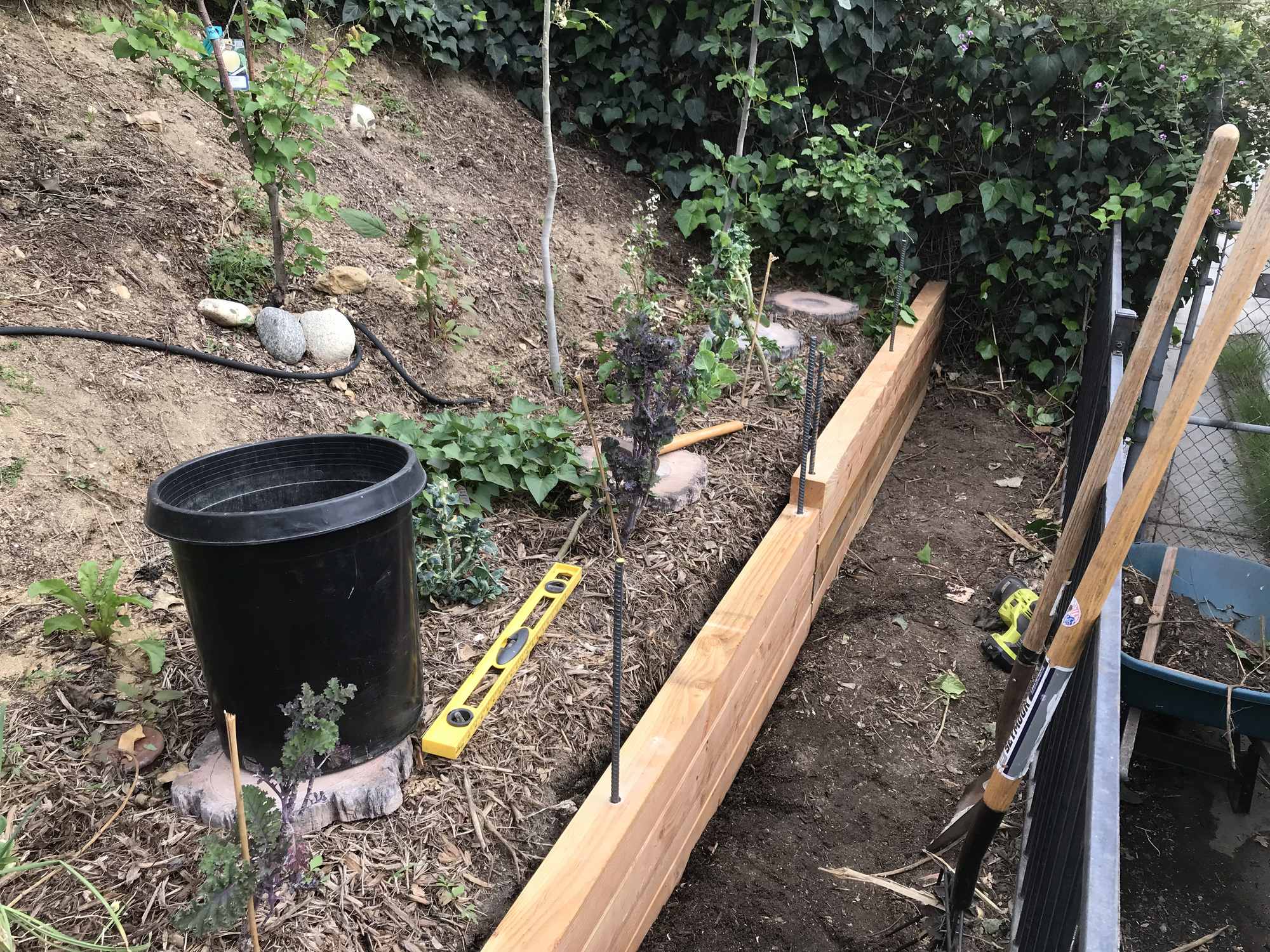 Garden Terrace Wall with Wood 2