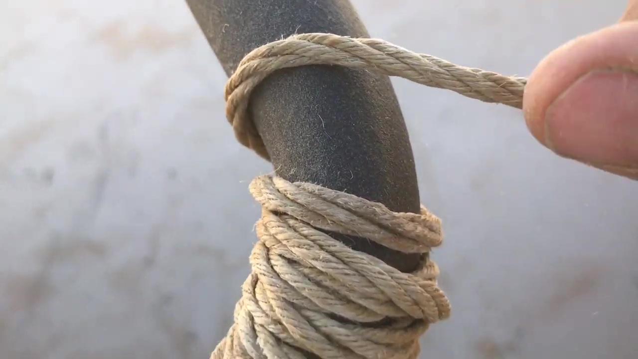 Wrapping a Synthetic Cart Handle with Natural Rope to Prevent Useage Wear And Sun Light Degradation